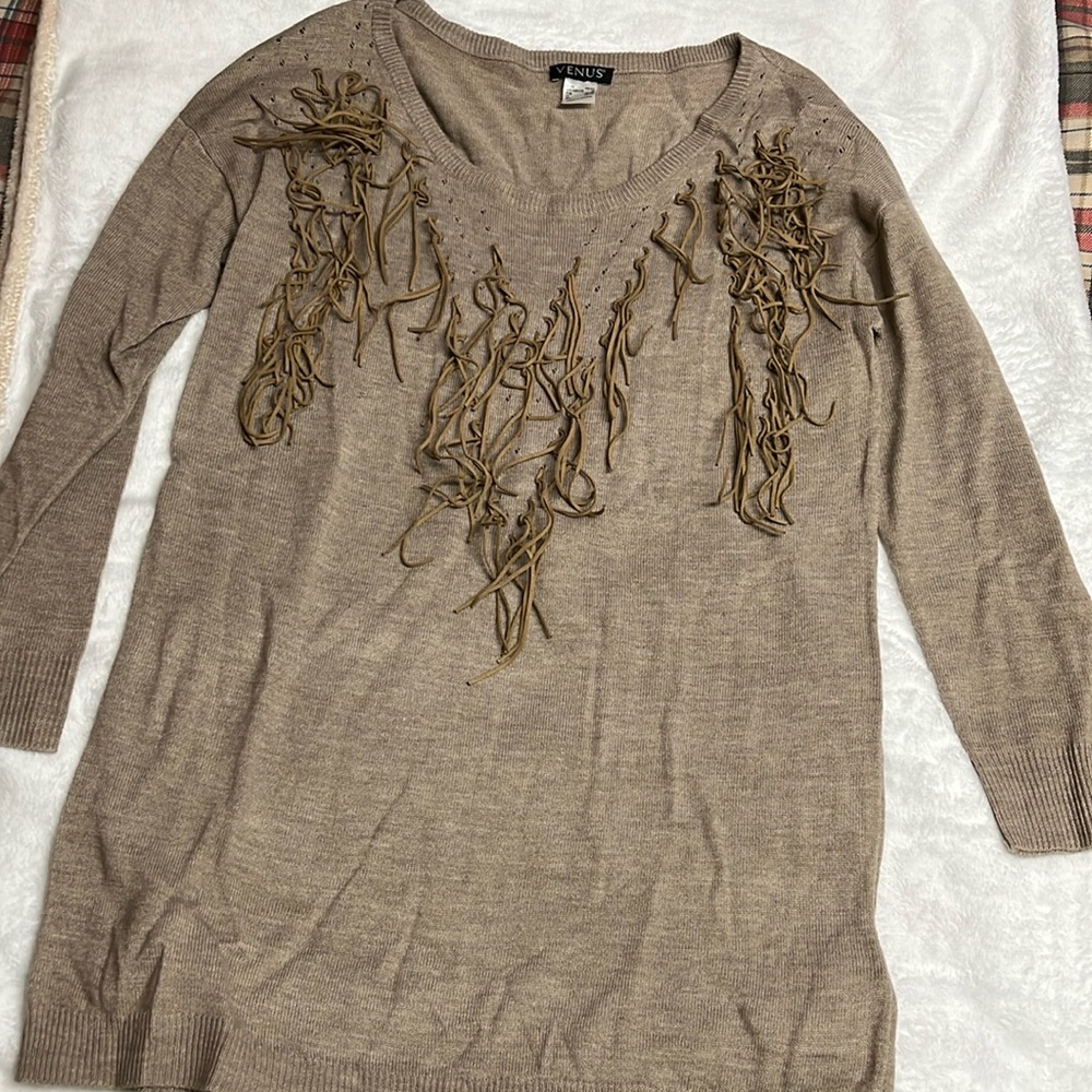 Venus sweater